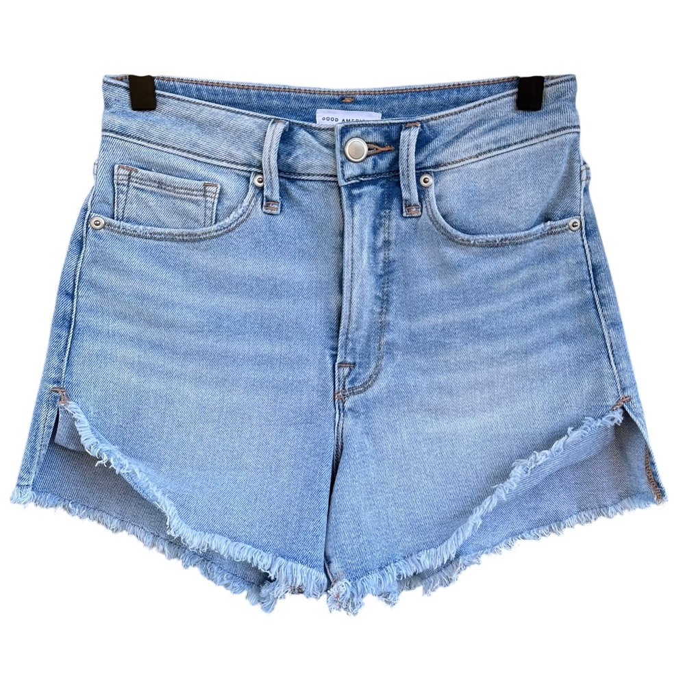 Good American Good Curve High Rise Light Wash Denim Shorts Size 2 / 26 Raw Hem